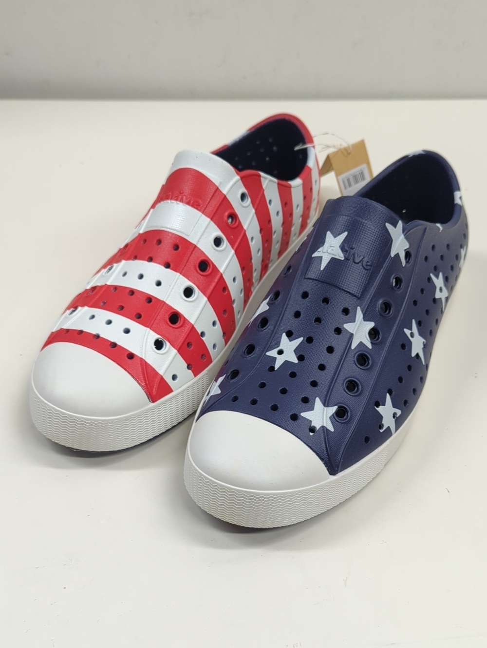 NWT Native Jefferson Stars & Stripes Slip-On Shoes Women's Size 9, Men's Size 7